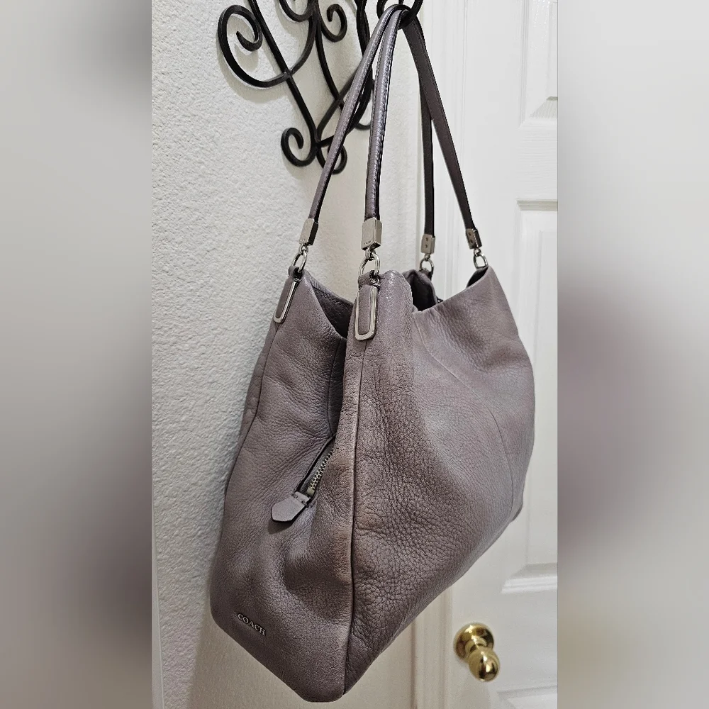 Coach Pebbled Leather Madison Phoebe In Taupe Preloved - Picture 3 of 16